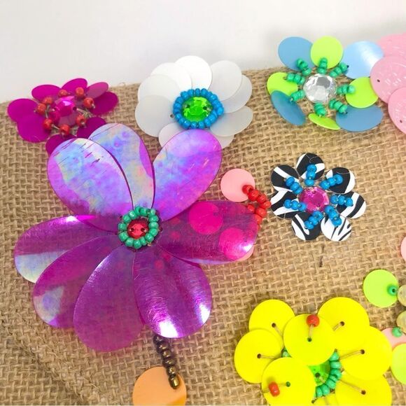 Boutique Multicolor 3D Spring Floral Embellished Burlap Clutch Purse - Picture 14 of 16